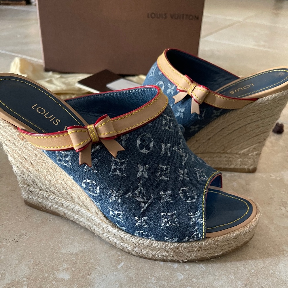 Authentic Louis Vuitton Monogram Denim Shoes size 38
